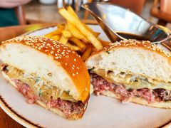 -ROAST coffee & eatery