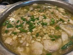 -金良酸菜鱼(宁海路总店)
