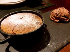 -恰餐厅及酒吧 CHAR Bar & Grill (北京丽都皇冠假日店)