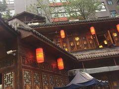 -阿巴佬渝菜主题餐厅