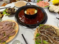 -乡土特色.冷锅鱼.牦牛肉汤锅