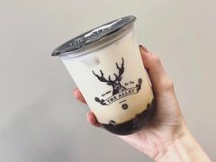 -THE ALLEY 鹿角巷(华润万象城店)