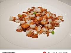 清炒手拨凤尾虾-鹿园 MOOSE(长宁店)