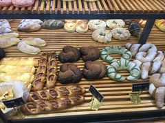 -焙丽拾光(麦凯乐直营店)