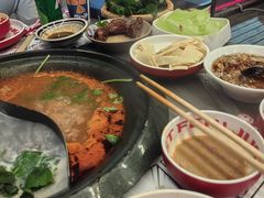 -生活如沸·顺德水牛奶火锅(大学路店)