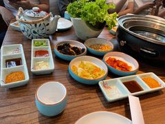 -明洞阿姨·韩式酱蟹烤肉·创意料理(三元桥店)