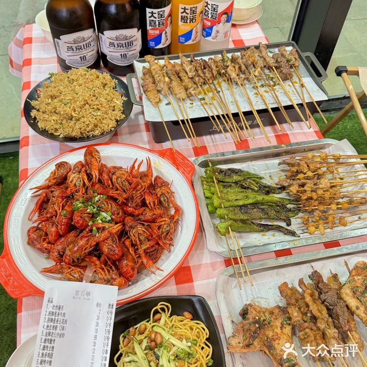 在长沙，只有这样的烧烤店才能赚我的💰