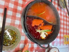 -赵美丽·重庆社区火锅·直营店(火车东站·中豪国际店)