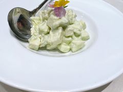 牛油果色拉-蝶园·装修中(BFC外滩金融中心店)