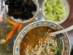 -金杨拉面王小吃面馆·牛三宝面·红烧牛肉粉