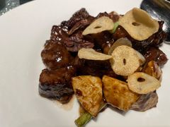 蒜片葱爆牛柳粒-杭州西子湖四季酒店·金沙厅