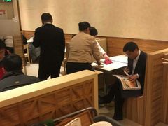 大堂-尚尚仙·酸汤猪手·猪肚鸡火锅(华联万柳购物中心店)