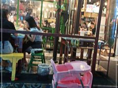 露天位-钢管厂歆瑞源油卤串串香(春熙路太古里店)
