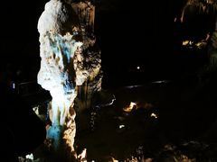 -波斯托伊纳溶洞