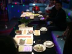 -唯爱KTV聚会餐厅(仙林东城汇店)