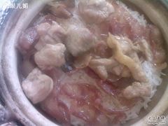 腊味滑鸡煲仔饭-中医药大学-老3楼餐厅