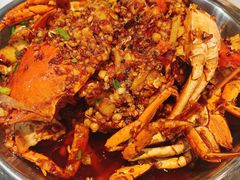 -凤凰路何眼镜香辣蟹(花果园店)