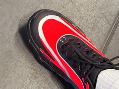 -UNDER ARMOUR(淮海755店)