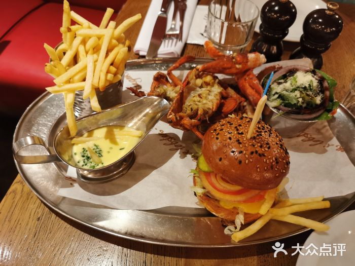 Burger & Lobster(Dean Street)龙虾汉堡套餐图片