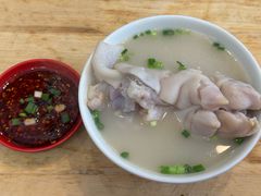 -雷祖芳老妈蹄花店