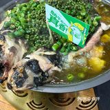 让我更惊艳到的 是他家生蚝 真的是比手还大！