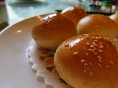 -东豪园林海鲜酒家(南港路辅路店)