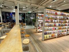 -猫的天空之城概念书店(北戴河蔚蓝海岸店)