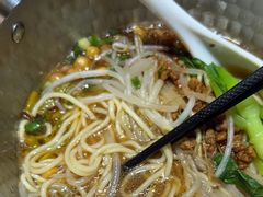 -魔都三兄弟酸辣粉·蘸卤炸串(虹桥万科店)
