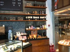 零售区-星巴克臻选(北京嘉里中心第二店)