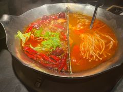 -湊湊火锅·茶憩(杭州湖滨银泰in77店)