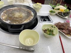 -牛知府云南菌汤鲜牛肉火锅(肖家湾店)