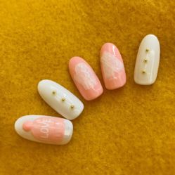 -朵拉定制美妆美甲