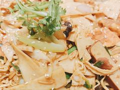 -红渡小香·牛肉麻辣香锅(车站南路店)