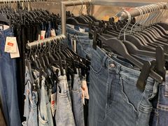 -H&M(鹏欣水游城店)