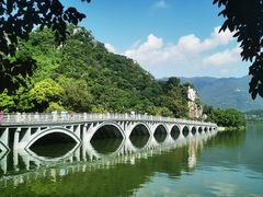 -星湖旅游景区七星岩