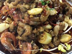 牛蛙爱上虾-小民大排档(光谷店)