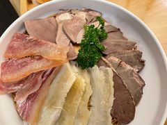-菌子鲜汤野生菌锅