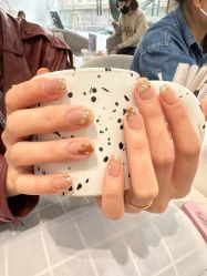 -UGIRL有个美甲
