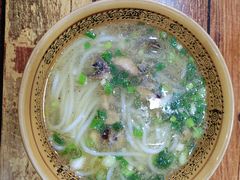 -正宗李家土鸡米线店