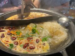-鹿鸣山草本茶香火锅(园西路店)
