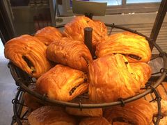 -Dough&Joe团憩(瑞虹天地月亮湾店)