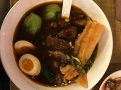 -晶华冠军牛肉面坊