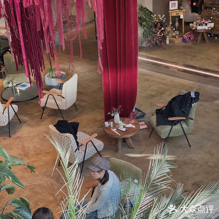反正来拍拍照还是很可以的