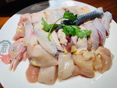 吃稻谷文昌鸡-千岛蚝高压锅生蚝·人参火锅(白云万达店)