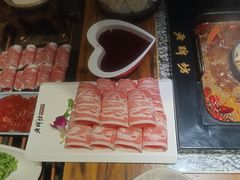 -老牌坊云南鱼豆花火锅(哈西万达店)