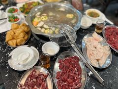 -牛一煲美食(江高店)