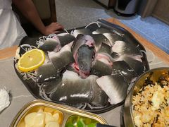 -草家酱蟹炭火烤肉店(珲春南路一店)