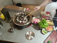 -围炉肉舍•炭烤活鳗•丹东海鲜烤肉(步行街店)