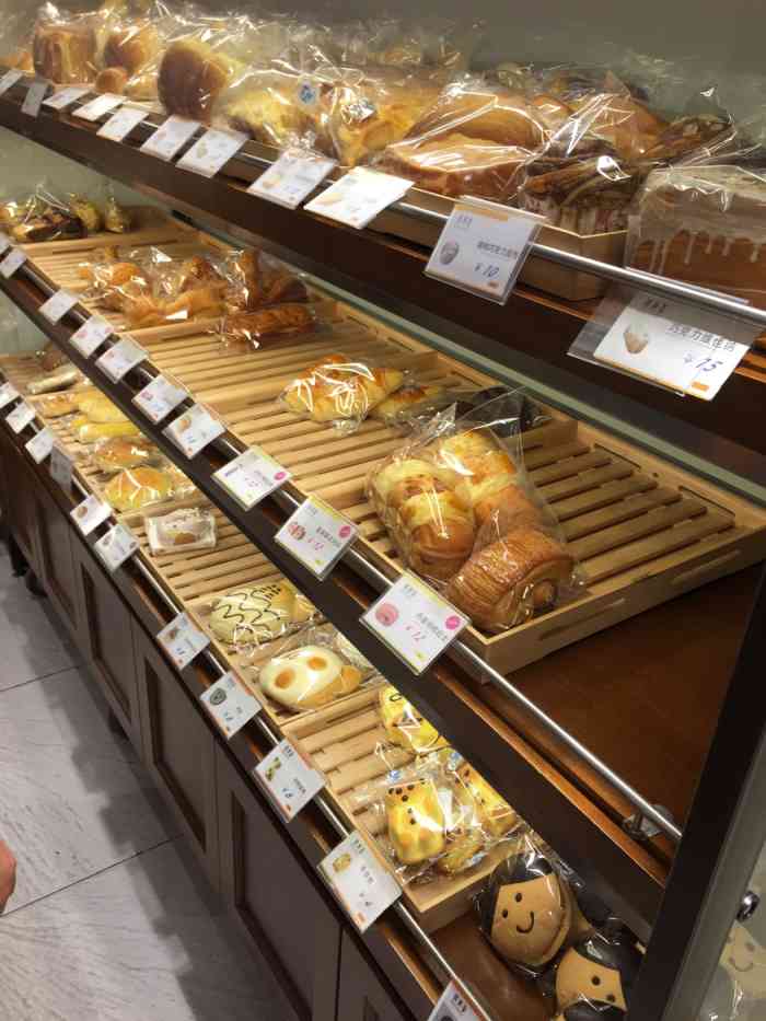 供美香(同丰路店)-"虽然这年头微商的蛋糕做的又漂亮又美味,但.