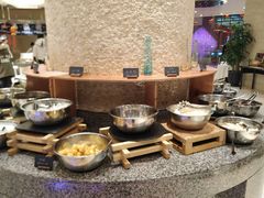 自助调料区-浦东绿地铂骊酒店-POYA西餐厅(绿地东海岸国际广场店)